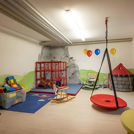 Διαμέρισμα Mit Bergblick, Pool, Sauna